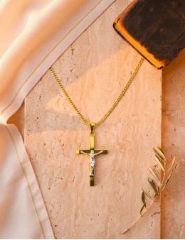 Pendentif crucifix en plaqué et or et Christ en argent 925