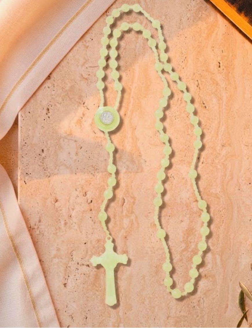 Chapelet de saint Benoît phosphorescent, prière du soir