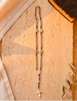 Chapelet boules en inox, fil noir et strass 