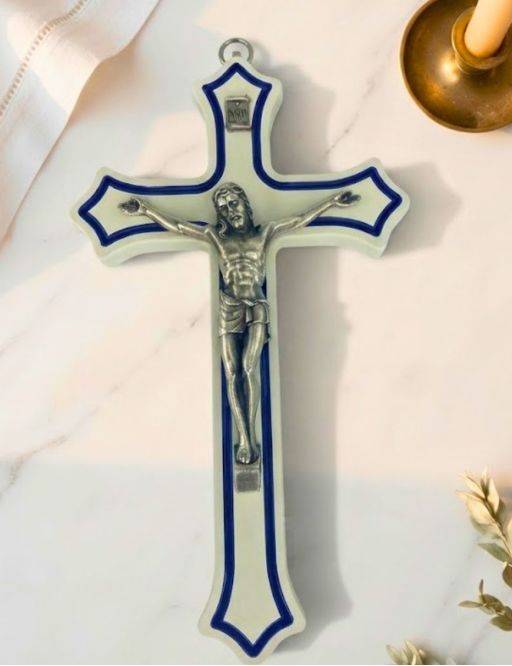 Crucifix résine - Blanc et Bleu - 20 cm