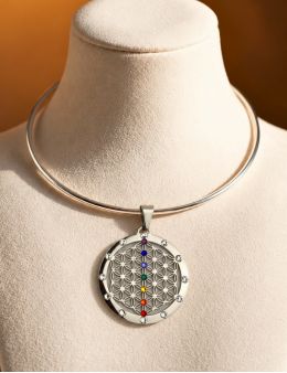 Pendentif plaqué Argent soleil - 7 chakras - Linéaire