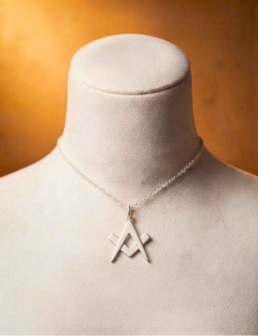 Pendentif argent équerre et compas