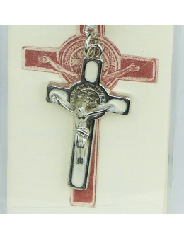 Croix Saint Benoit en métal argenté avec fond émaillé et cordon