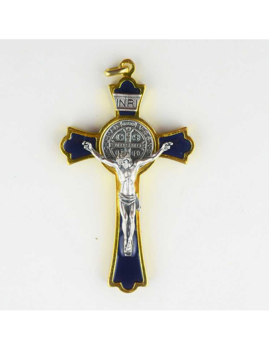 Croix Saint Benoit en métal doré et émail coloré