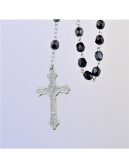 Chapelet chaîne avec perles de verre gris foncé et paters Tau